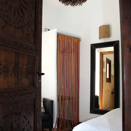 Guest house Extramuros